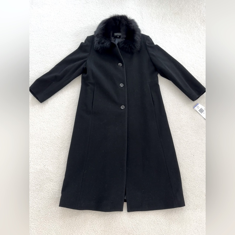 Long black wool coat with Scandinavian fox fur collar - size 18